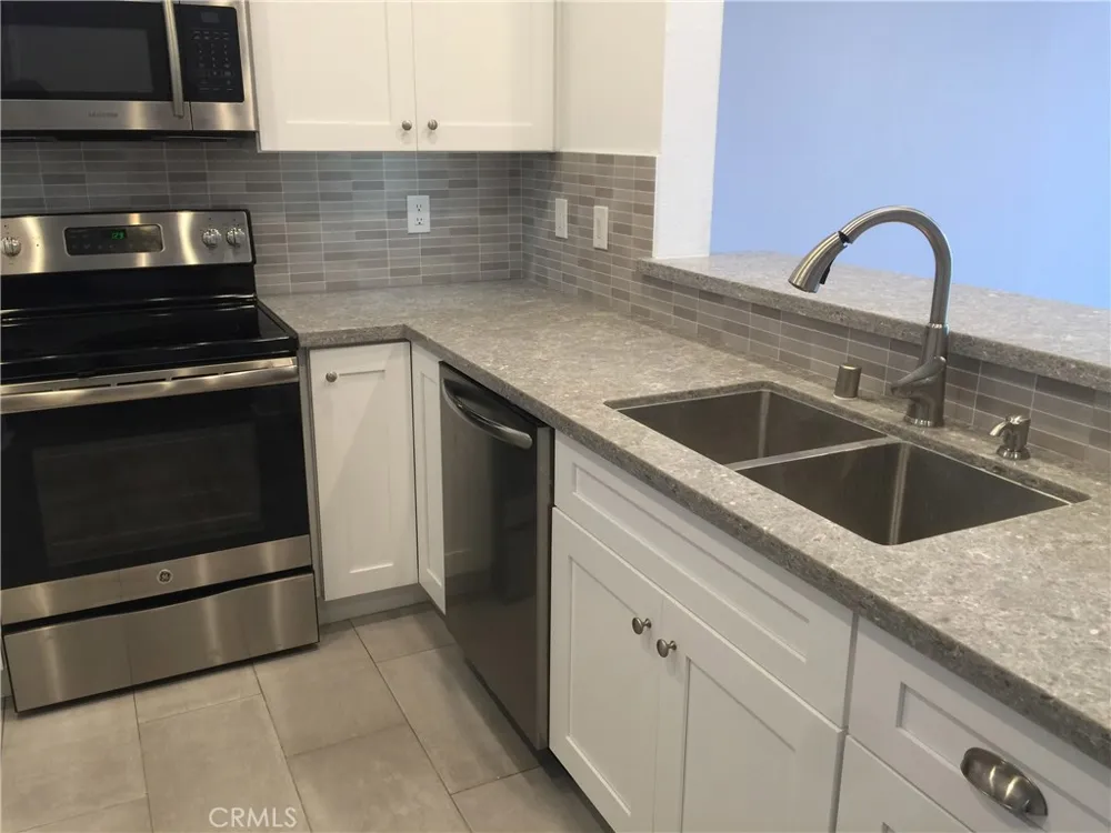 625 S Berendo Street #509 Los Angeles, CA 90005