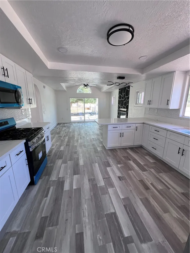 11490 4th Hesperia, CA 92345