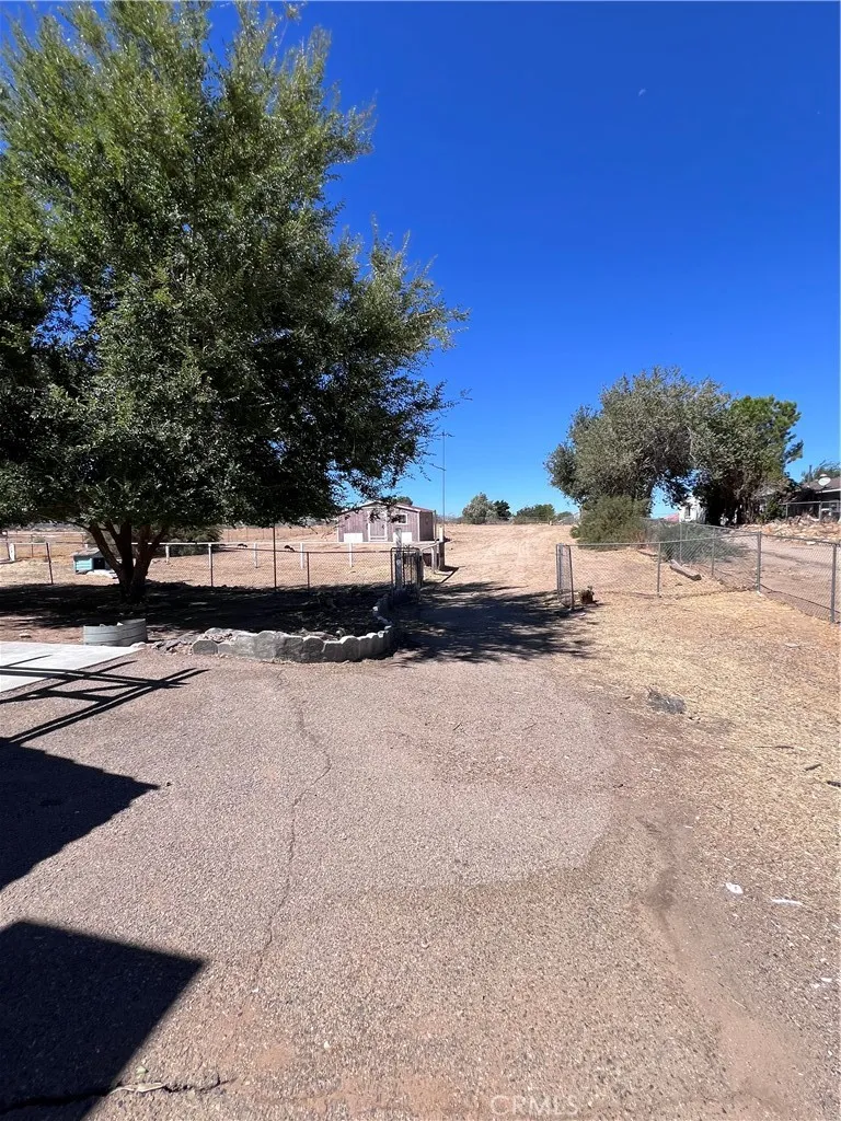 11490 4th Hesperia, CA 92345
