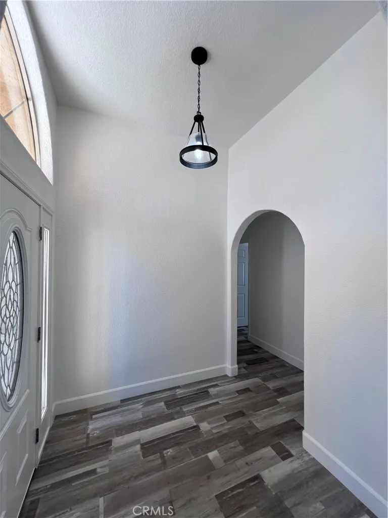 11490 4th Hesperia, CA 92345