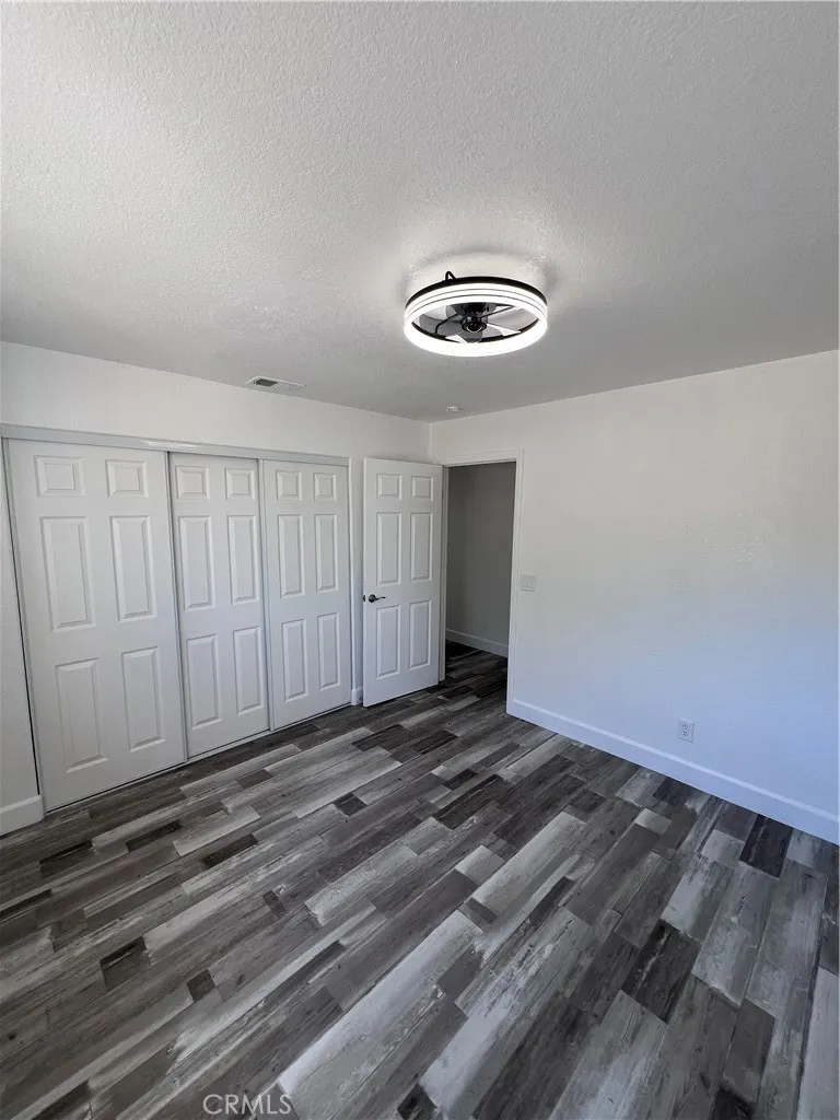 11490 4th Hesperia, CA 92345
