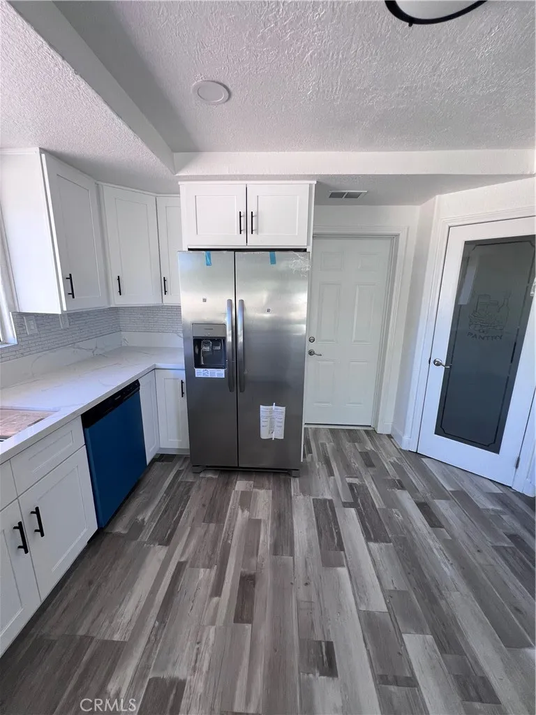 11490 4th Hesperia, CA 92345