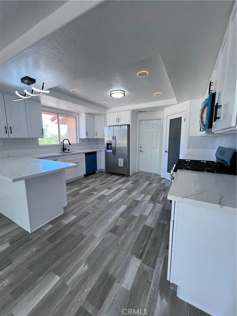 11490 4th Hesperia, CA 92345
