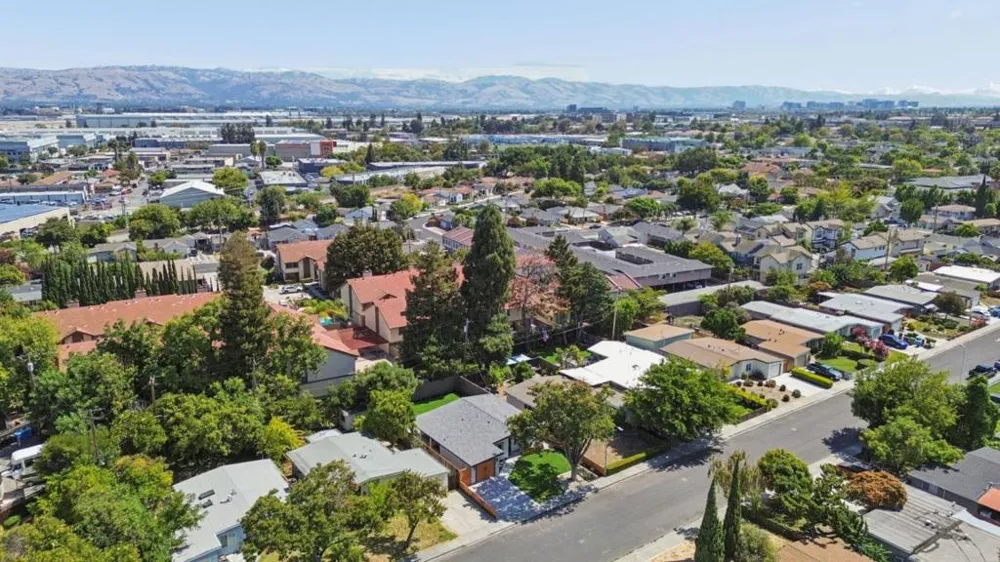 2015 Jackson Street Santa Clara, CA 95050