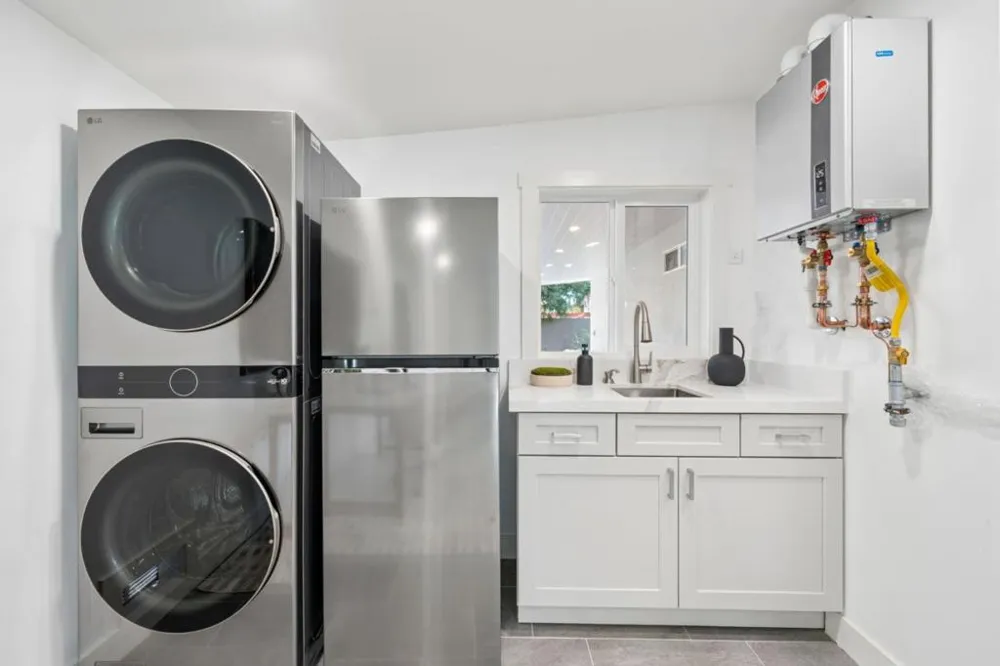 2015 Jackson Street Santa Clara, CA 95050