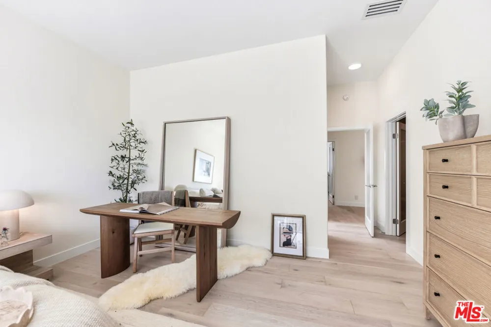 6487 Cavalleri #305 Malibu, CA 90265