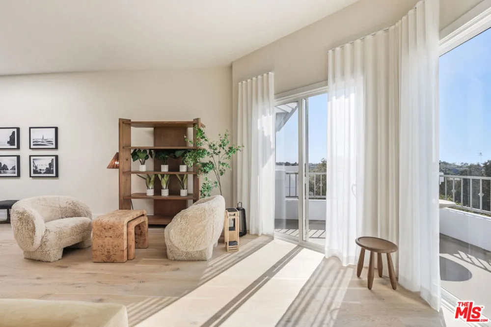 6487 Cavalleri #305 Malibu, CA 90265