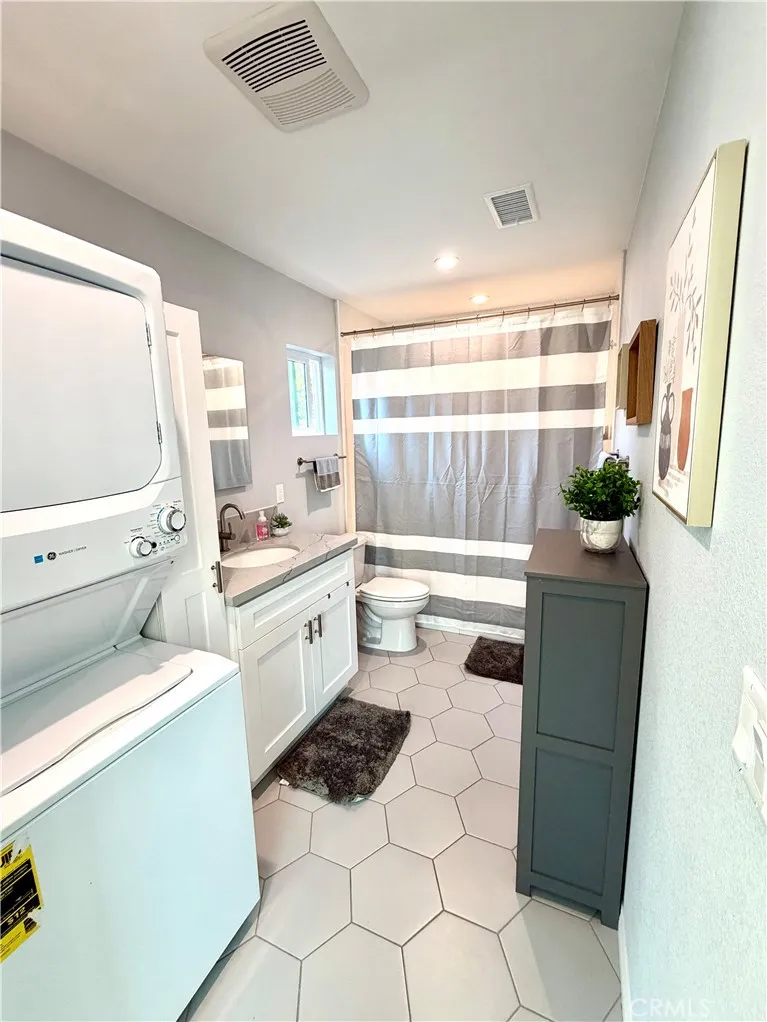 140 Princeton #B Claremont, CA 91711