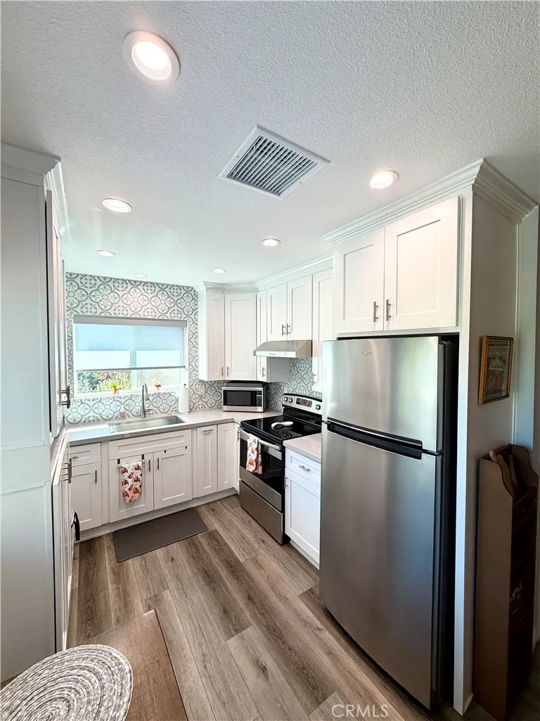 140 Princeton #B Claremont, CA 91711
