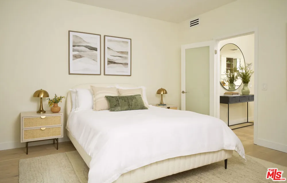 6487 Cavalleri #208 Malibu, CA 90265