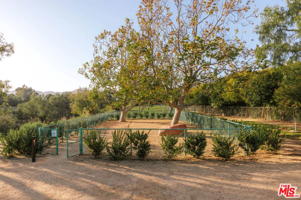 6487 Cavalleri #208 Malibu, CA 90265