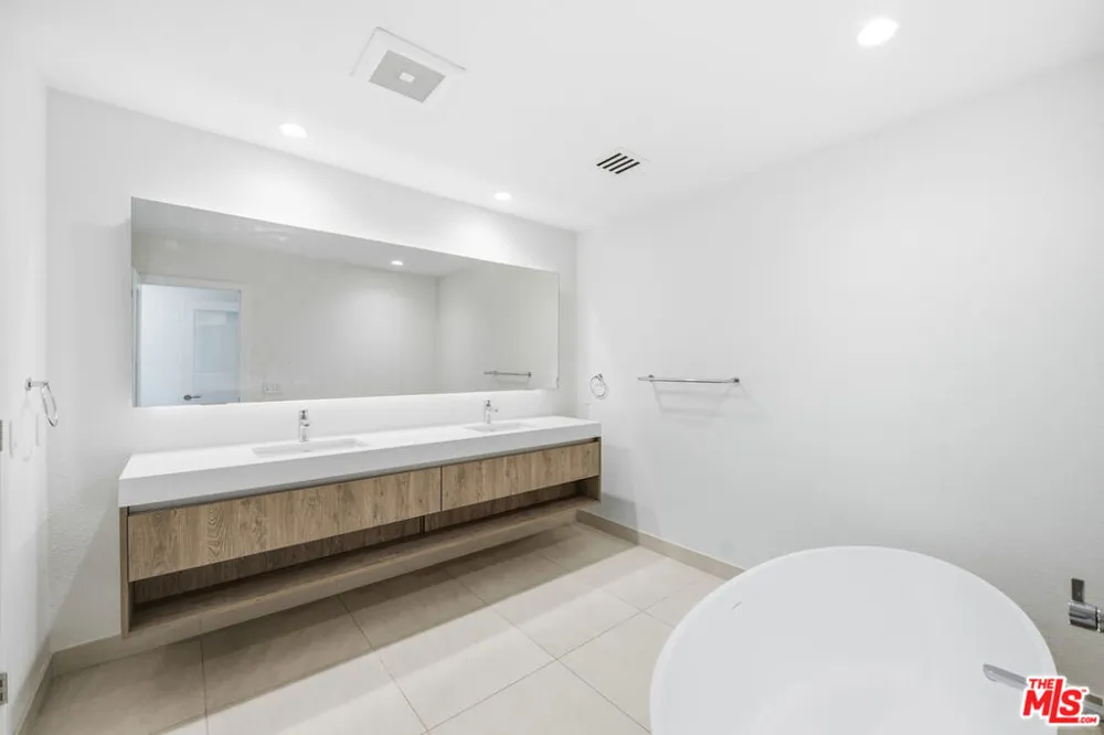 6487 Cavalleri Road #309 Malibu, CA 90265