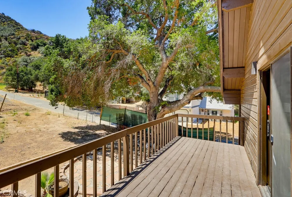 29716 Jackson Castaic, CA 91384