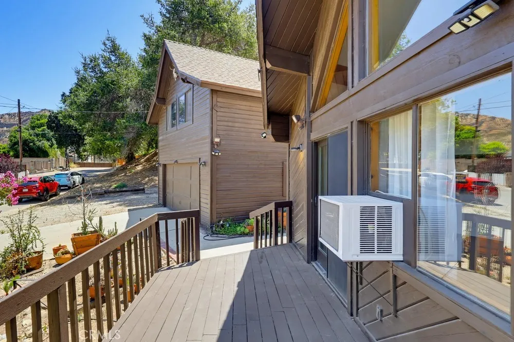 29716 Jackson Castaic, CA 91384