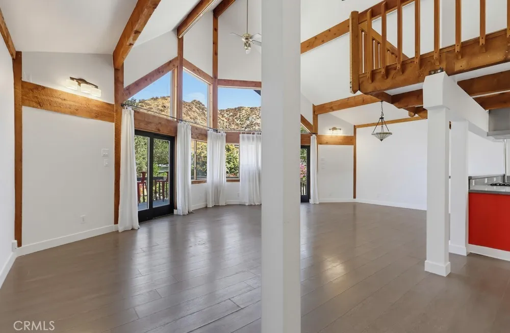 29716 Jackson Castaic, CA 91384