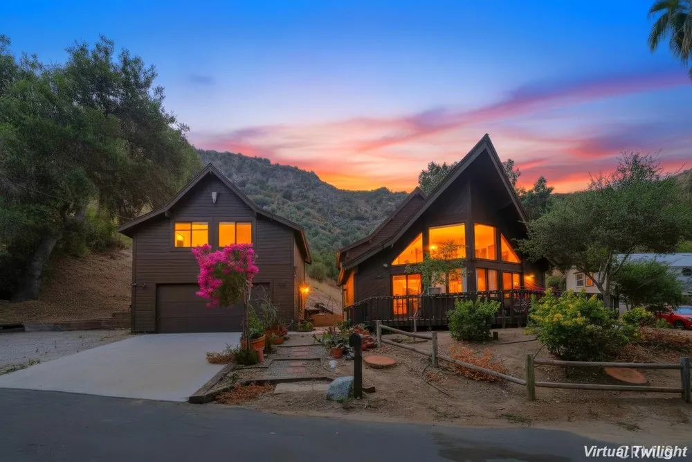 29716 Jackson Castaic, CA 91384