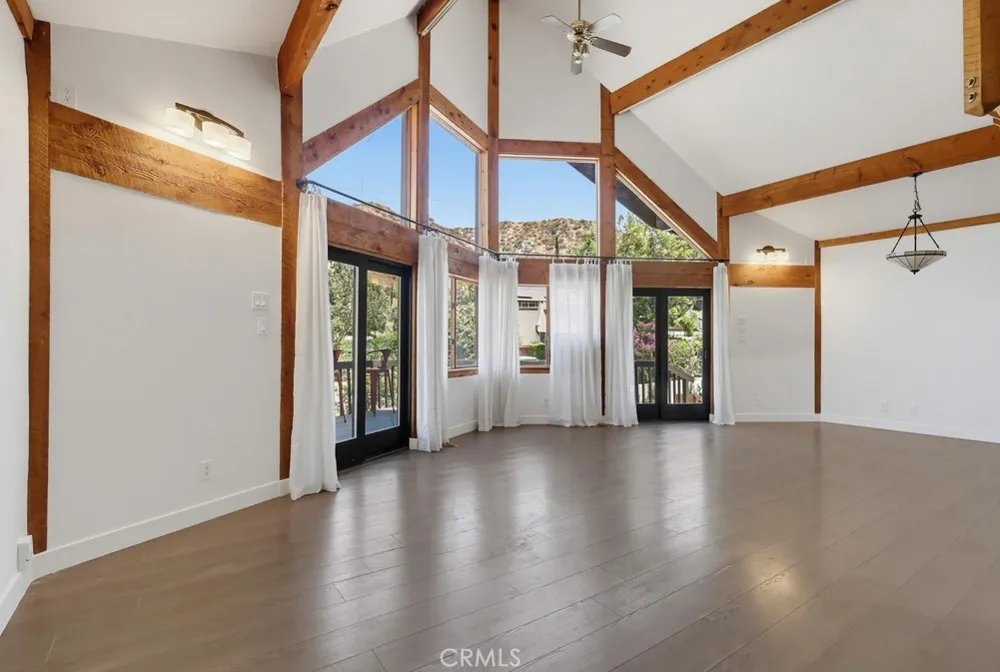 29716 Jackson Castaic, CA 91384