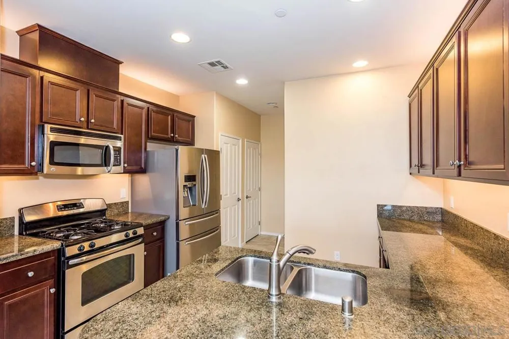 11130 Taloncrest way #19 San Diego, CA 92126