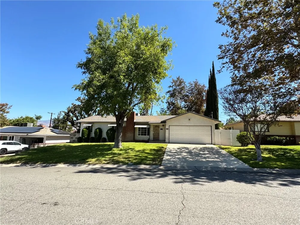 517 Lemon Redlands, CA 92374