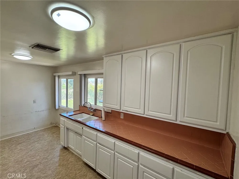 517 Lemon Redlands, CA 92374