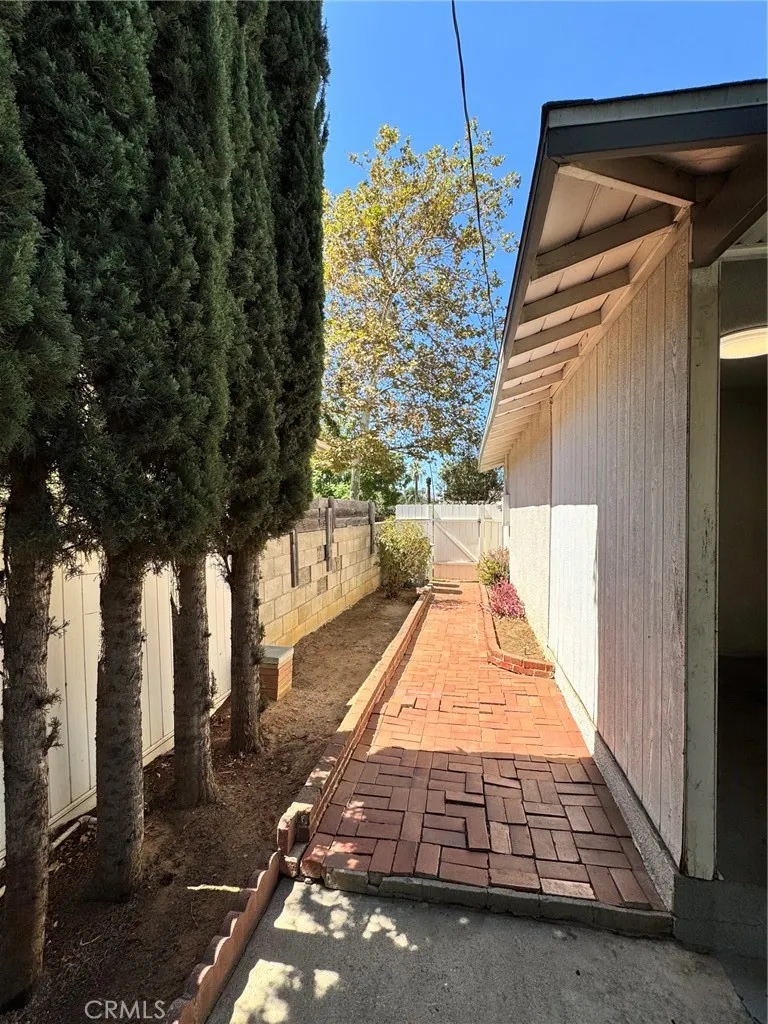 517 Lemon Redlands, CA 92374