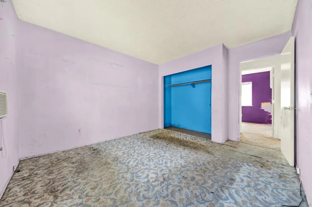 138 Old Oak San Diego, CA 92114