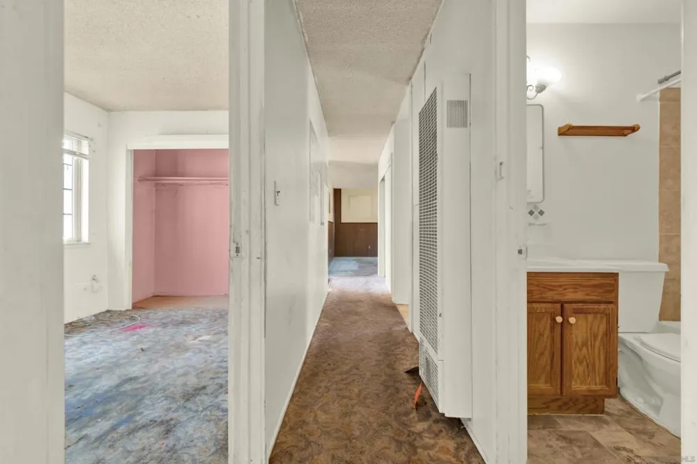 138 Old Oak San Diego, CA 92114