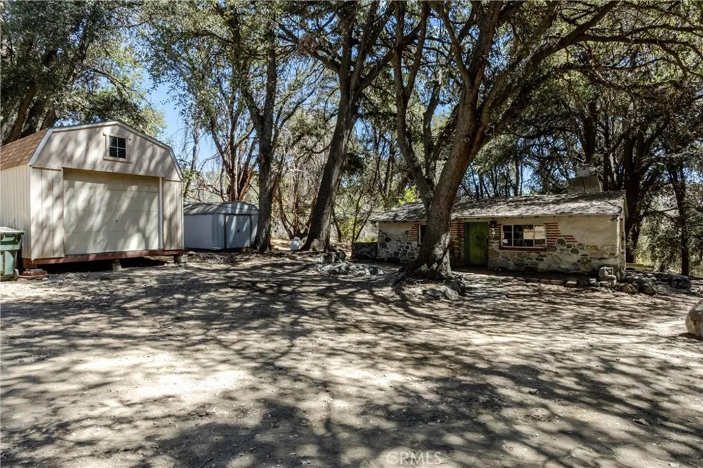 39922 Pine Bench Road Oak Glen, CA 92399