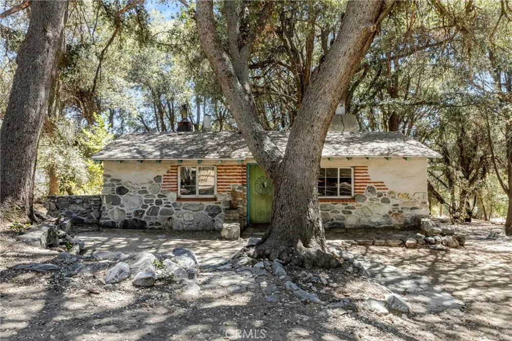 39922 Pine Bench Road Oak Glen, CA 92399