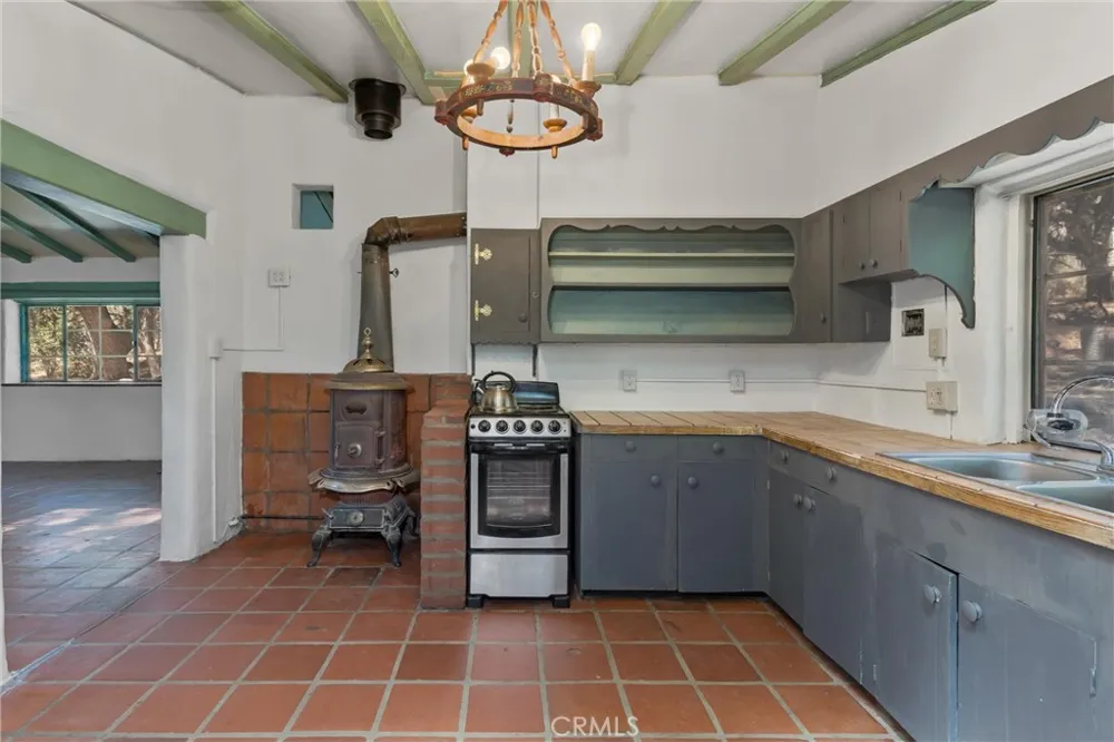 39922 Pine Bench Road Oak Glen, CA 92399