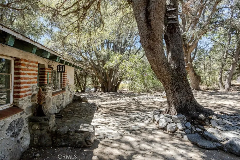 39922 Pine Bench Road Oak Glen, CA 92399