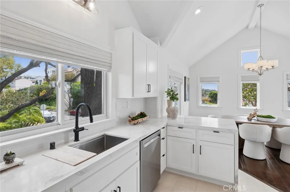 423 Poppy Corona del Mar, CA 92625