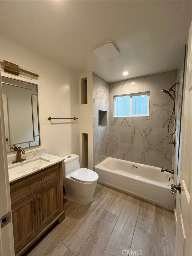 11613 Eldridge Avenue Sylmar, CA 91342