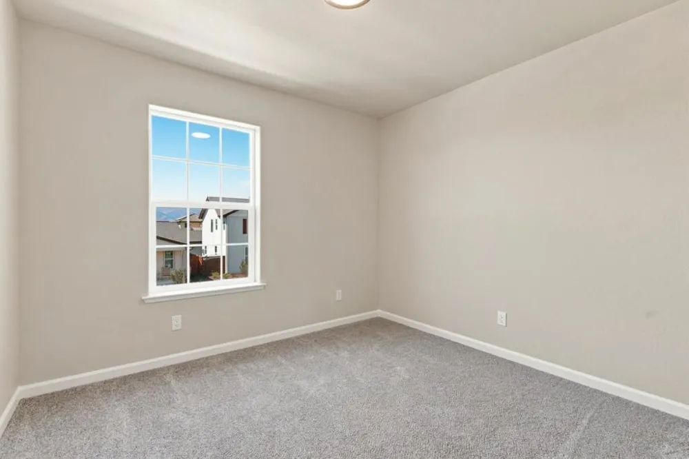 748 S Aurora Way King City, CA 93930