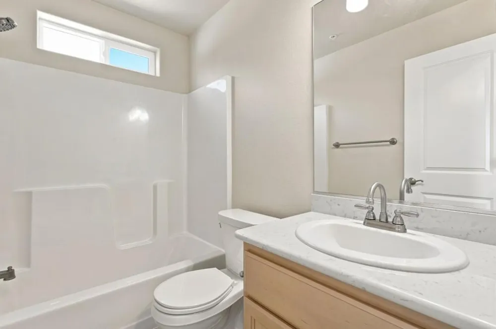 748 S Aurora Way King City, CA 93930