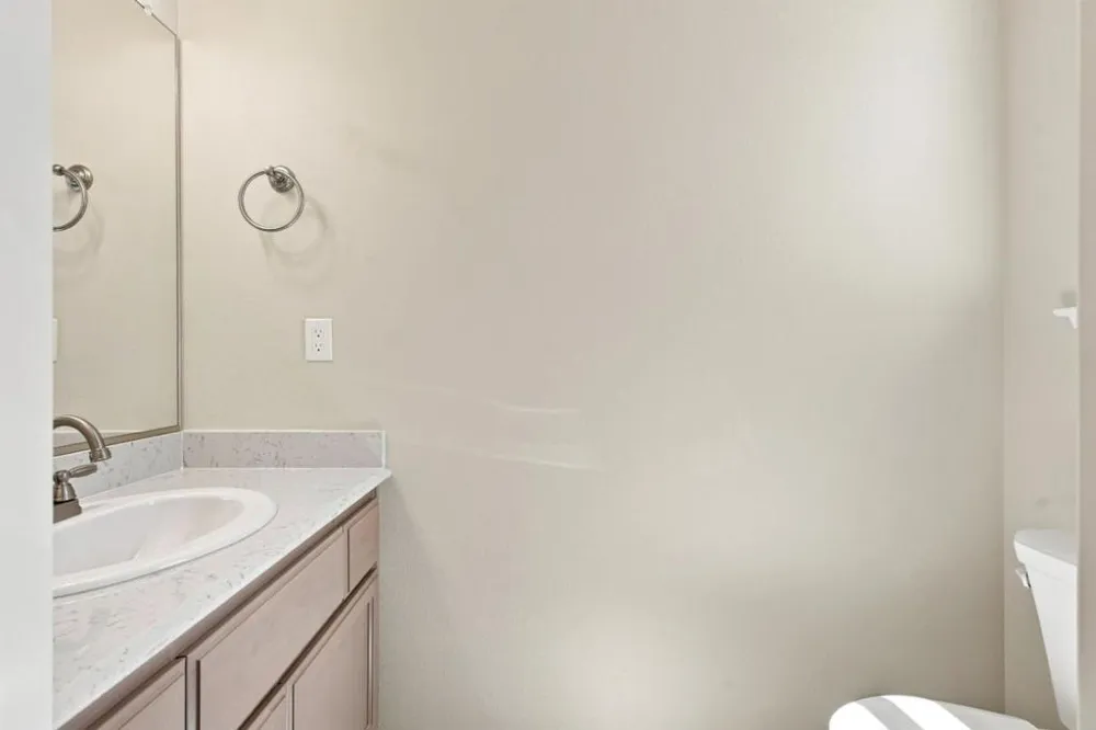 748 S Aurora Way King City, CA 93930