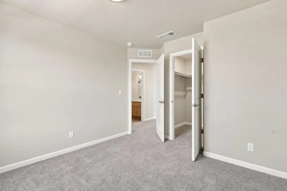 748 S Aurora Way King City, CA 93930