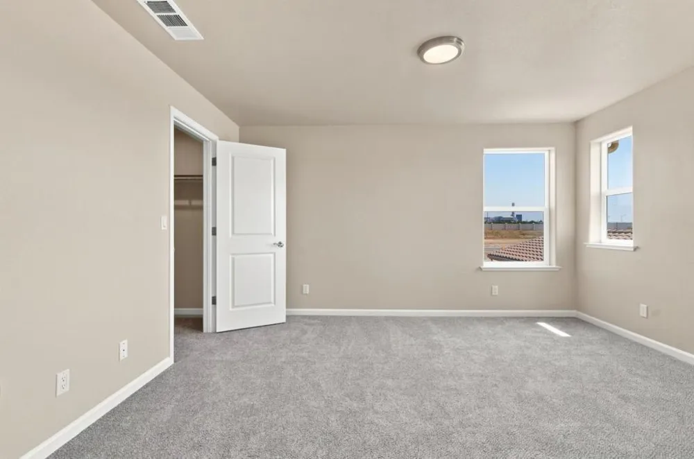 748 S Aurora Way King City, CA 93930
