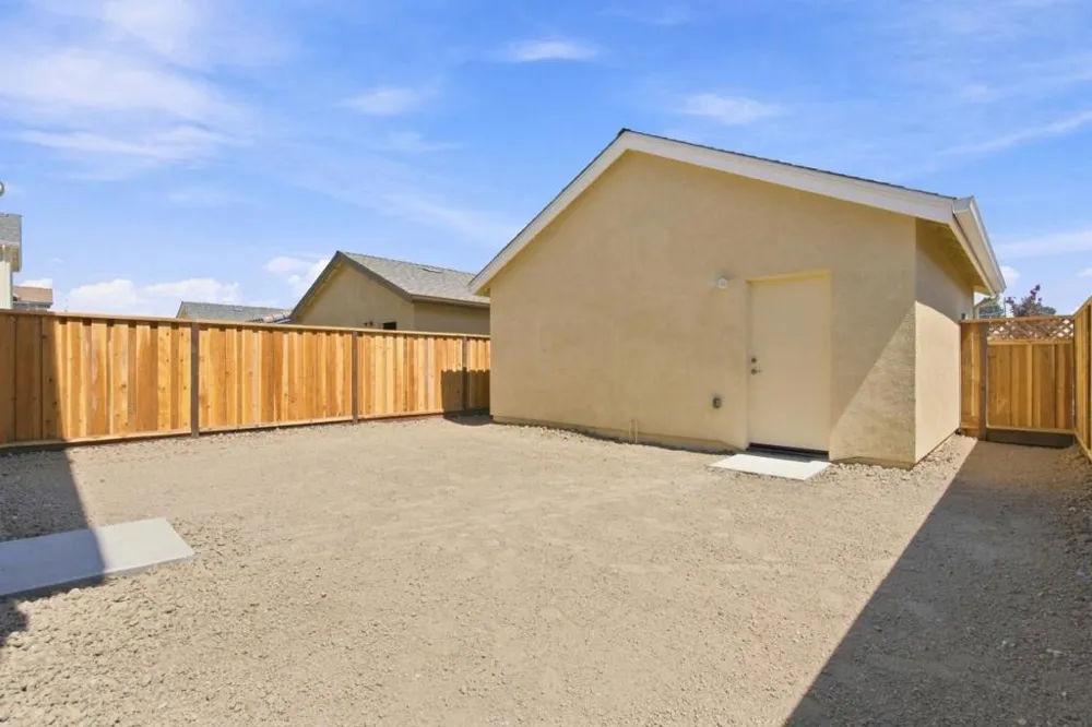 748 S Aurora Way King City, CA 93930