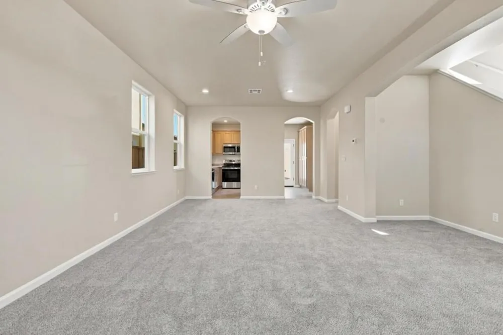 748 Aurora Way King City, CA 93930