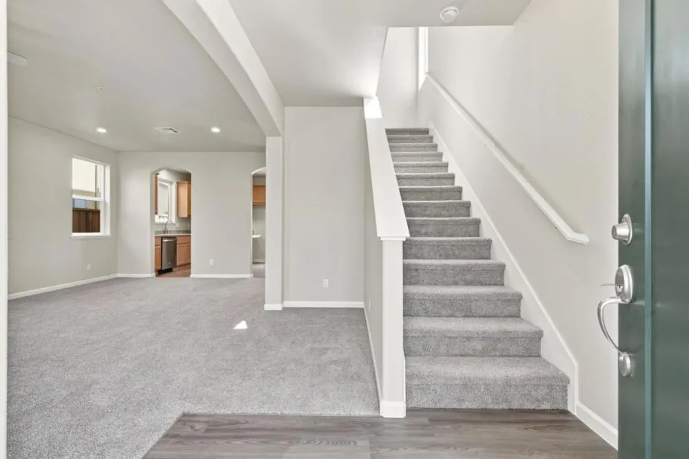 748 Aurora Way King City, CA 93930