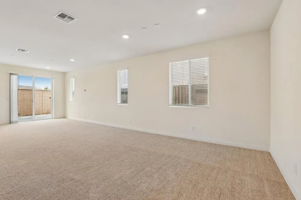 2137 Borealis Circle Roseville, CA 95747