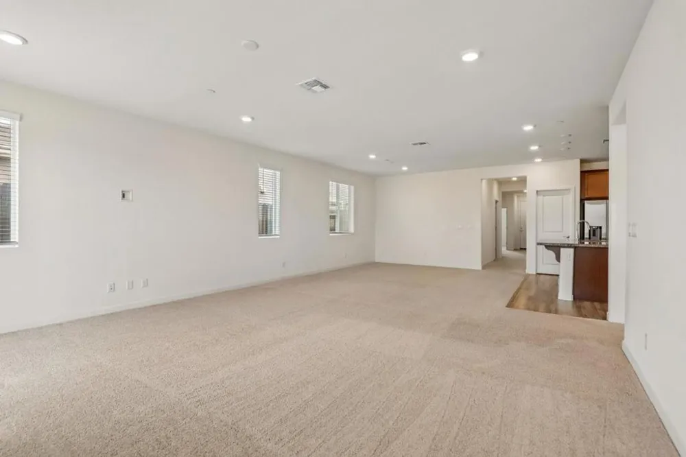 2137 Borealis Circle Roseville, CA 95747