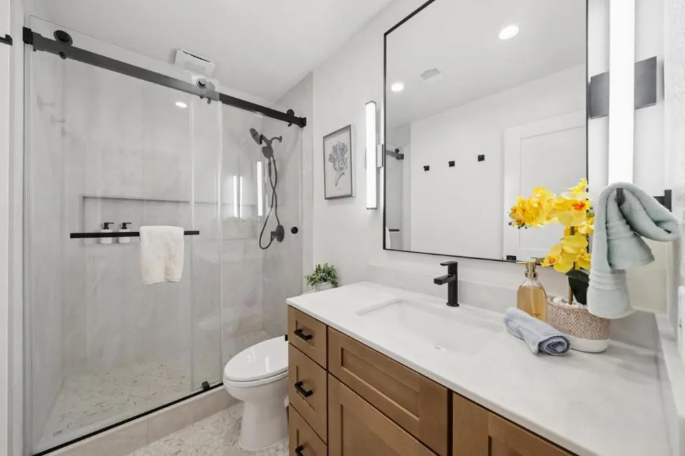 19417 Vineyard Lane Saratoga, CA 95070