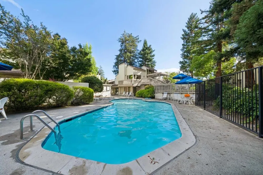 19417 Vineyard Lane Saratoga, CA 95070