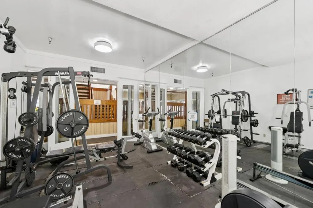 19417 Vineyard Lane Saratoga, CA 95070