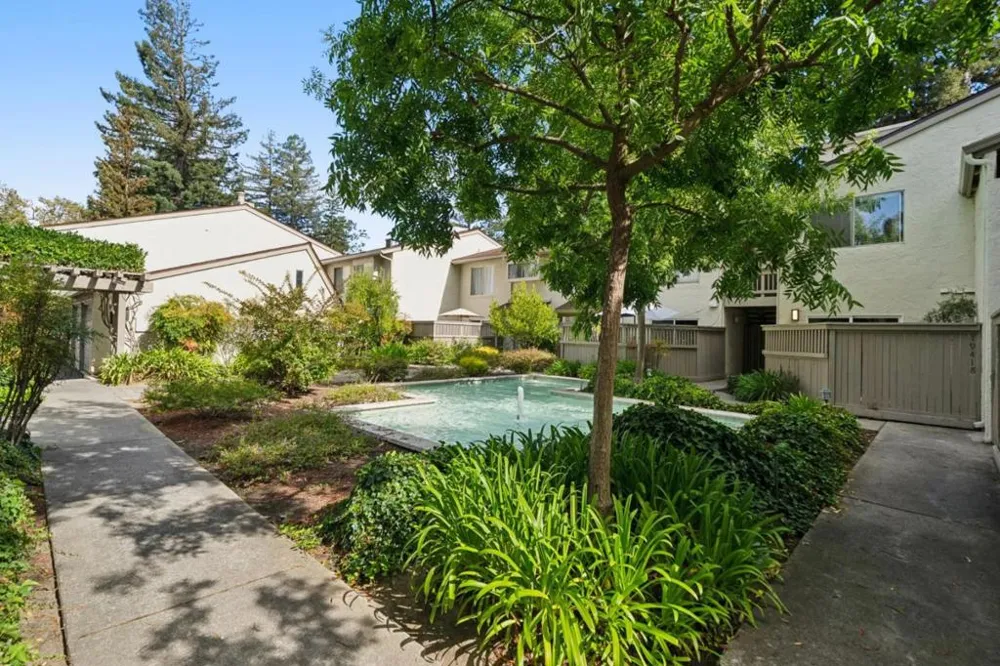 19417 Vineyard Lane Saratoga, CA 95070