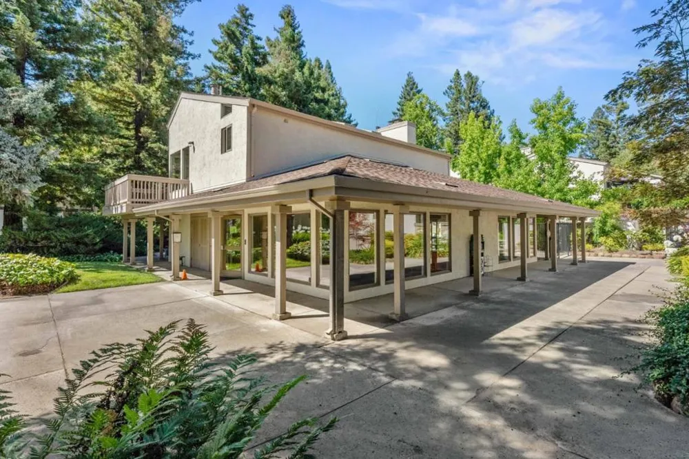 19417 Vineyard Lane Saratoga, CA 95070
