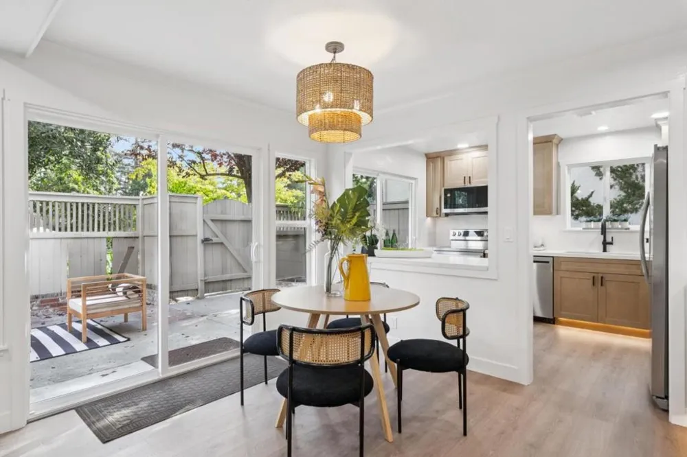 19417 Vineyard Lane Saratoga, CA 95070