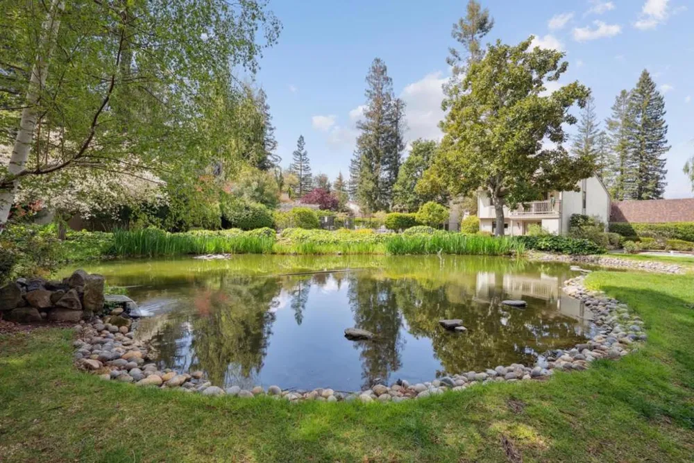 19417 Vineyard Lane Saratoga, CA 95070